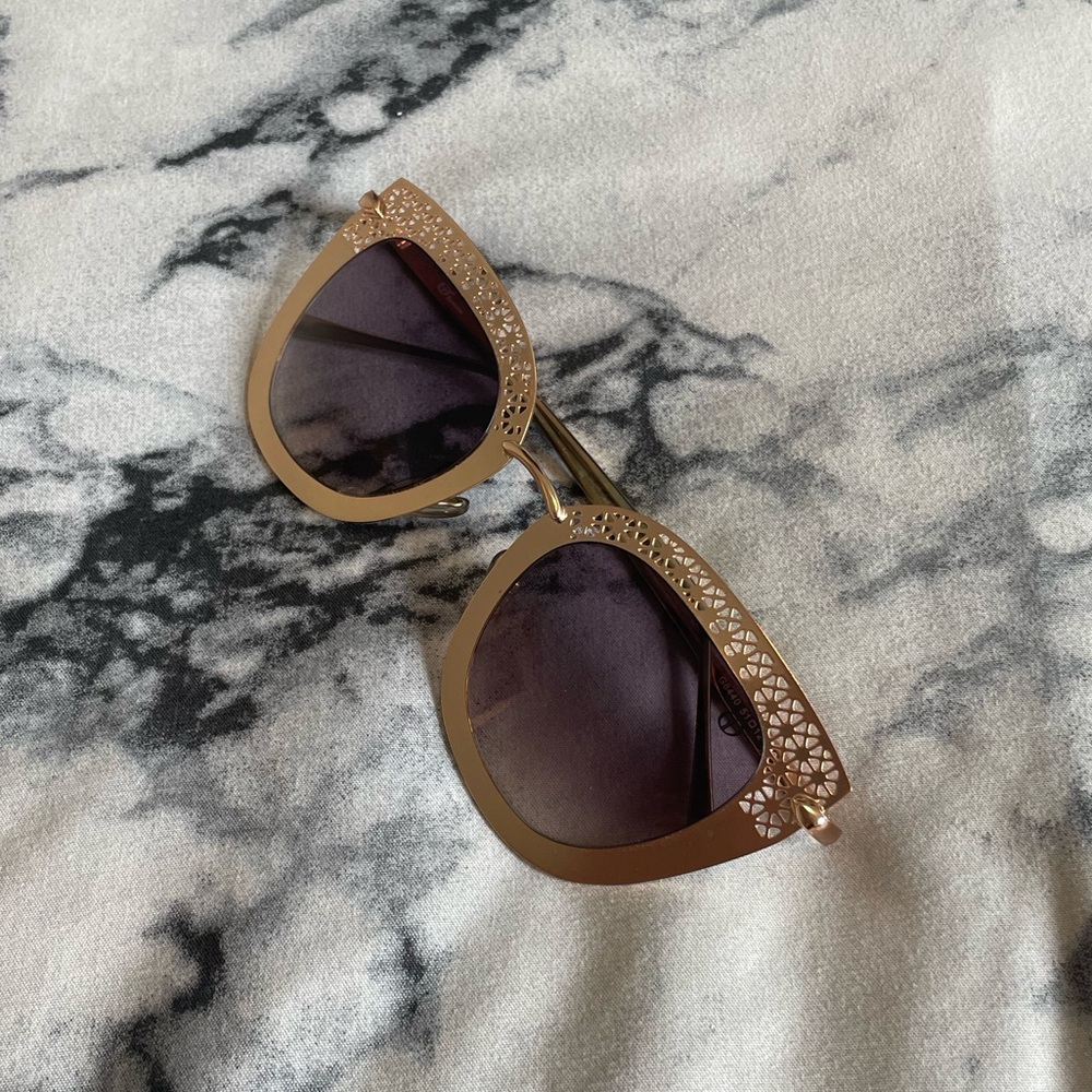 Gold Detailed Sunglasses
